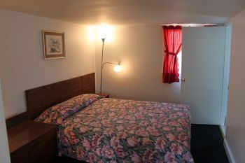 Admirals Ocean Inn Белфаст Екстериор снимка