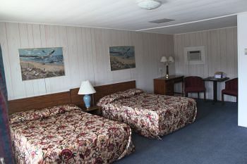 Admirals Ocean Inn Белфаст Екстериор снимка