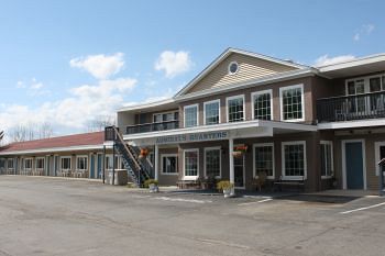 Admirals Ocean Inn Белфаст Екстериор снимка